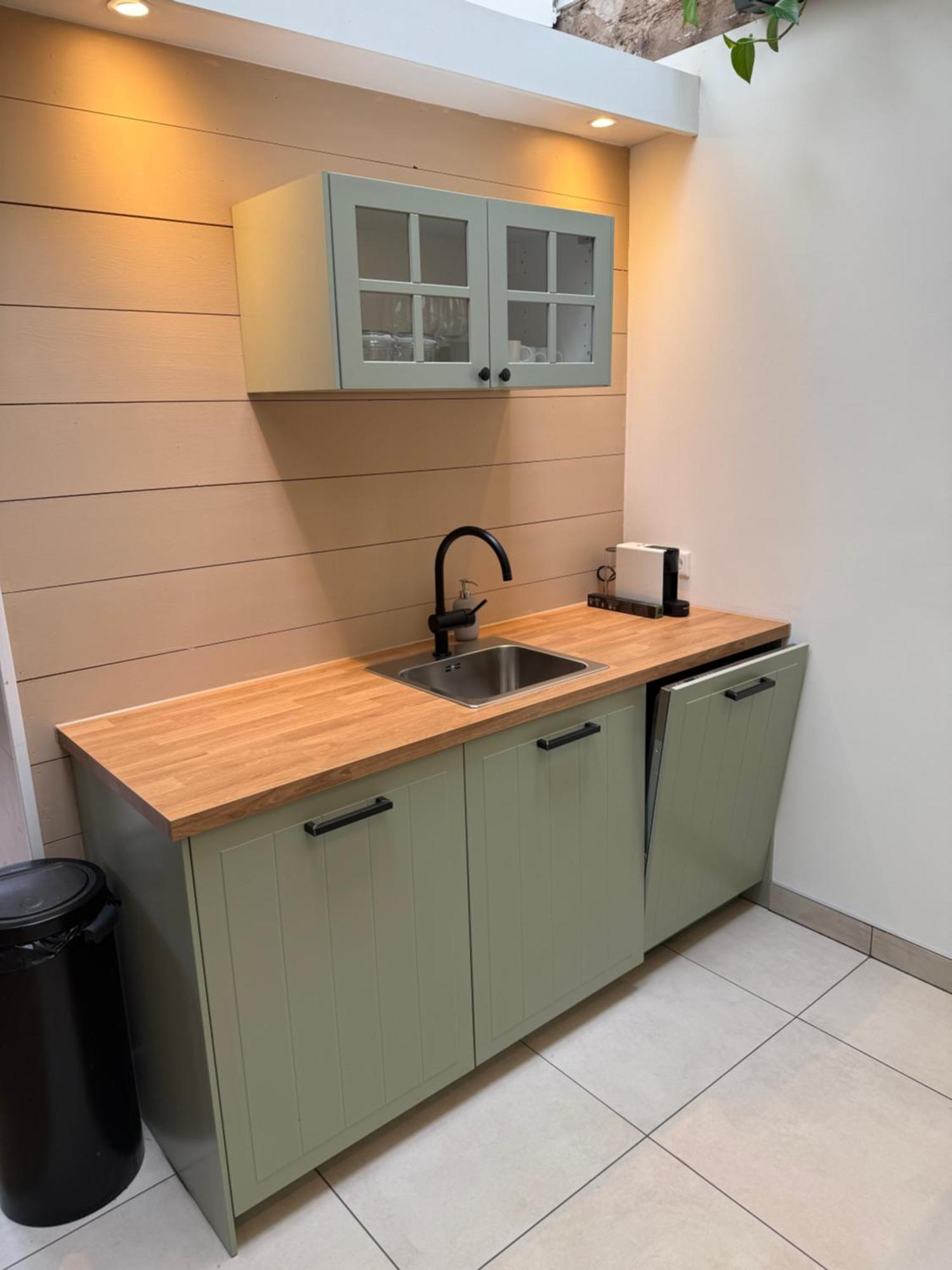 Spacious 70m2 In Centre With Lovely Terrace *